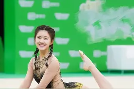 赵露思又塌房了！在某综艺中，她被曝出曾经的黑料图片