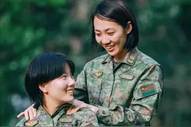 部队当兵，要不2年退伍，要不满12年安置，为何当兵8年退伍亏呢？图片