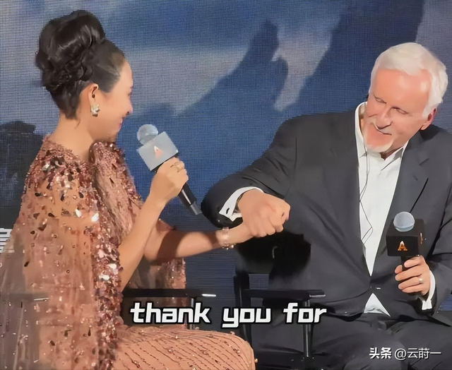 陪玩陪睡只是冰山一角	，认干爹，舔手指，拜高踩低	，实在荒唐！