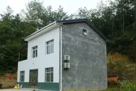 老人常说，“房前坟，屋后水，家败人亡子不归”！啥意思？图片