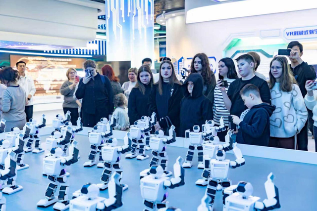 满洲里市迎来跨境文化交流热潮