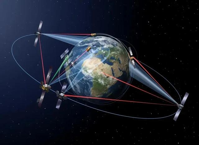 星链卫星又坠落地球了！中国空间站航天员还没返航，会有危险吗