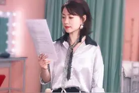 47岁的广州演员丁玲，戏里嫁给康祈光23年，现实的丈夫不是广东人图片