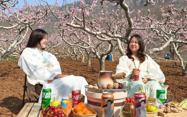 春风裂谷·花漾寻野 | 清明假期，熊耳山邀你共赴一场江湖侠梦！