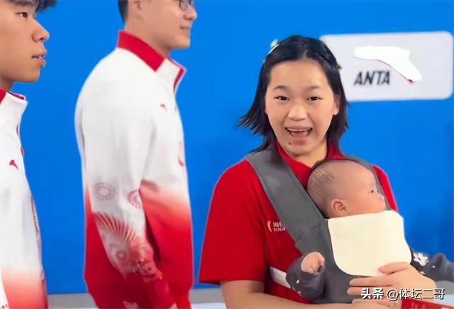 王伟莹王宗源全运摘金创佳绩，全红婵带娃成暖心名场面