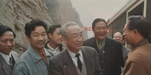 他是叶剑英的大女婿，人称“朴实无华好总理”，97岁了仍精神矍铄