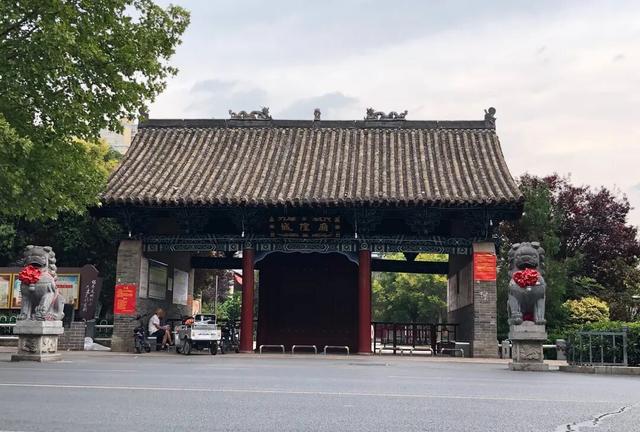 悉说城隍——七、五通老碑的发现（二）大清·重修邑庙碑记