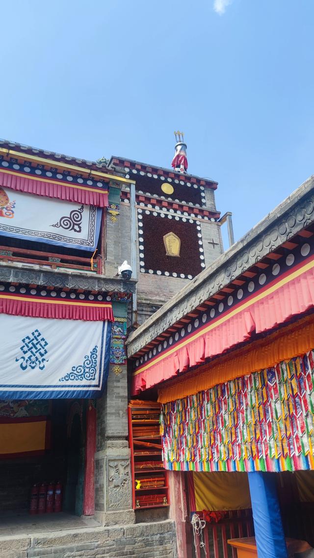 藏传佛教格鲁派四大寺院之一，西宁塔尔寺，碰巧免费进去了