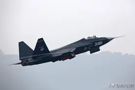 印上将透露隐情：印军4架阵风令中国如临大敌，起飞20架歼20对抗图片