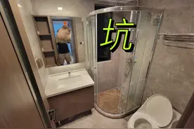 年轻人都不喜欢做淋浴房了？看完深圳人的做法，真叫一个高级实用图片
