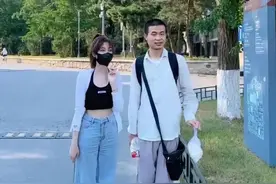 韦神的浪漫爱情要来了？北大数学天才韦东奕与甜美女神合影曝光图片