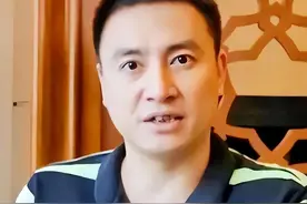 火烧靖国神社的刘强，回国后单位将他开除，妻子离婚，如今怎样？图片