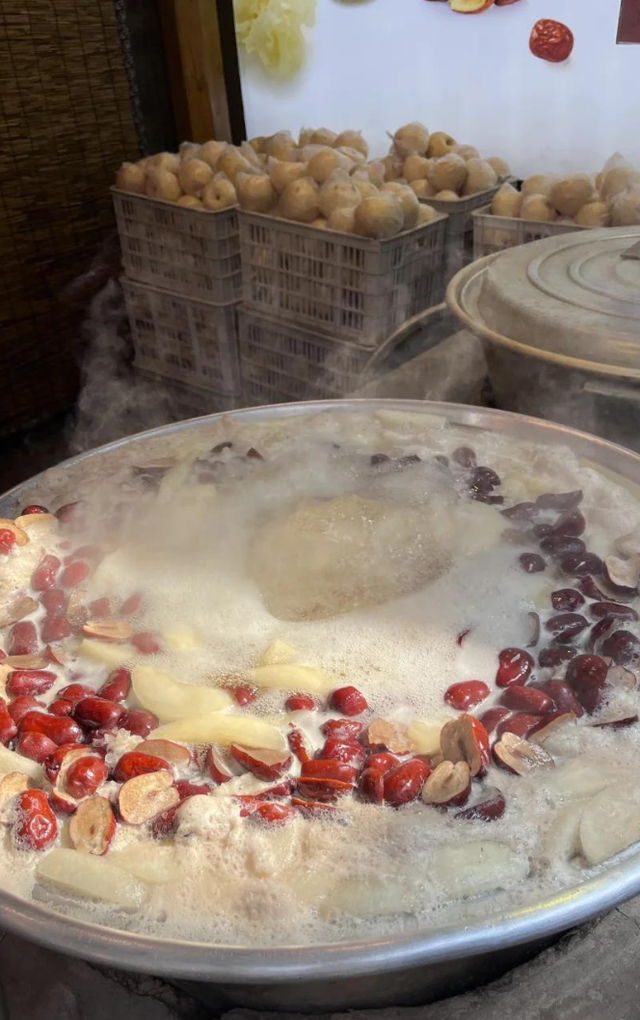 别只盯着不夜城！清明去西安，早上5点半的大雁塔才是真长安