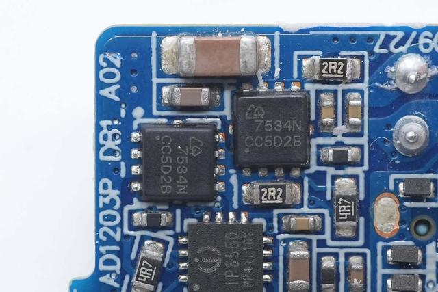 小米120W澎湃秒充+100W PD快充，酷态科10号超级电能充mini拆解