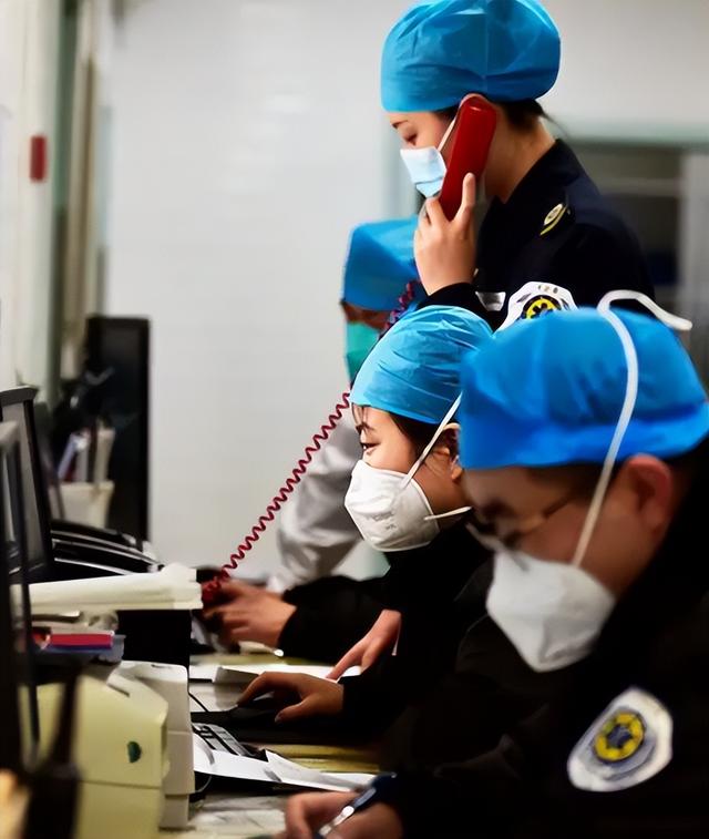 张水华离开医院3天，又一女护士被官媒锐评停职，男友也难逃其咎