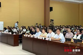 与家长成为“教育合伙人”，泰师附校硕元学校首届“家长节”暖心启幕图片