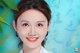 央视主持龙洋一心拼事业，对感情不将就，36岁没结婚也过得精彩图片
