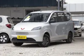 新车｜预售6.88万元起/可选7座，全新五菱宏光增程版将于4月上市图片