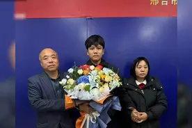 亿万富翁寻子成功，不否认买车房传闻，会帮助更多人寻亲图片