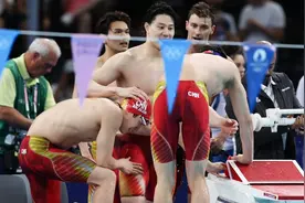 年轻就是狂！潘展乐霸气语录：今天中国队夺冠满意，其他队不满意图片