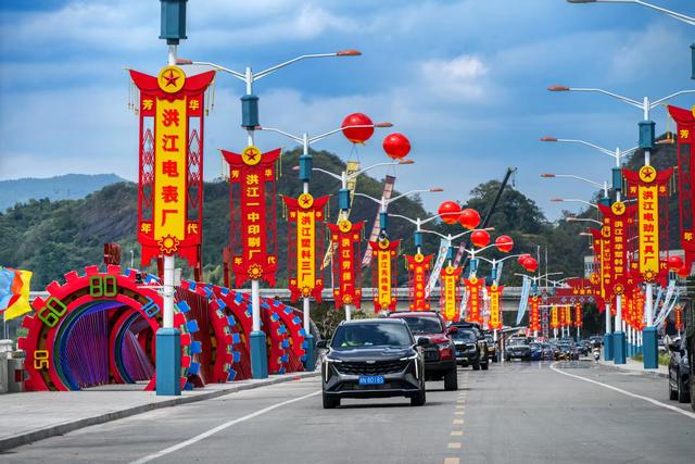 “百城万车”自驾洪江古商城，千年商埠焕发古今交融新活力