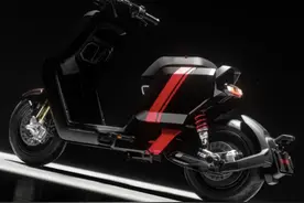 新车｜售18886元起/续航98公里，小牛NXT Hyper上市，能弹射起步？图片