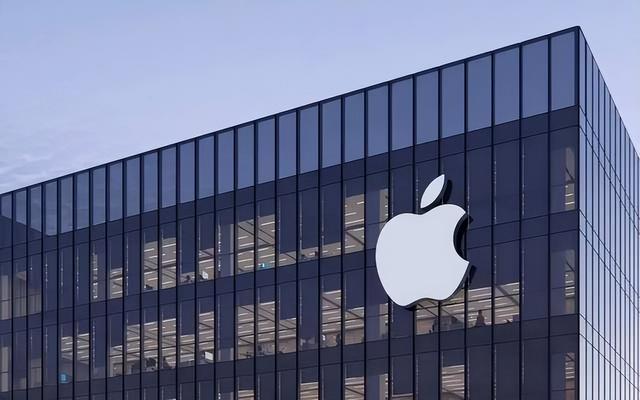 狂赚27年美金，却拒入美籍，今他携千亿撤出，把95%资产投入中国