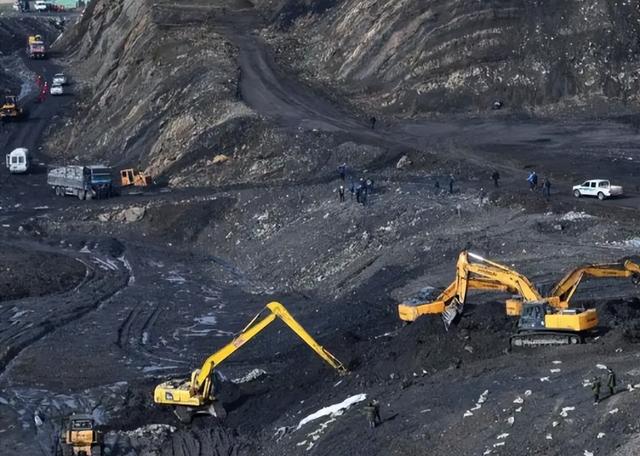 美国一声令下	，“大鱼	”全部冒头？7国对华统一战线，逼中方后退3步，否则后果自负！