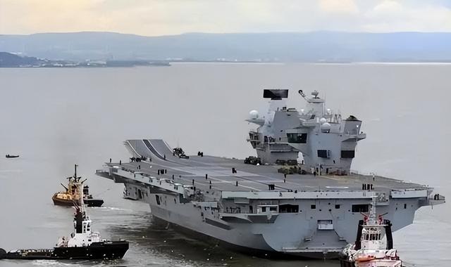 又让张召忠说中了？东拼西凑800亿建的双航母，如今彻底成为累赘​