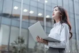 姜萍走红是媒体造神？图片