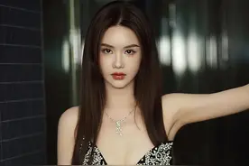 美女演员：江西九江姑娘——邱意浓图片