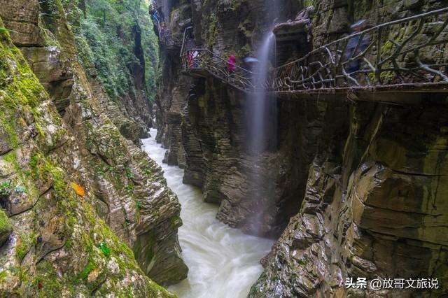 别只盯着武当山了！湖北这3个冷门景地，才是真正的胜境！