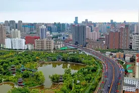 5月至10月，双休日到迎泽公园看大戏图片