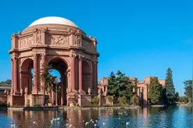 俄罗斯VS美国：军事巅峰对决，谁才是超级大国的王者？图片