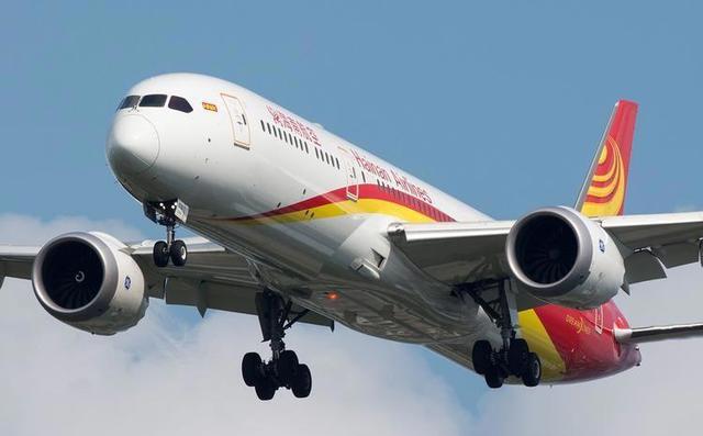 AI旅游陷阱曝光：旅游“受害者”怒骂三天，真相曝光后全网吵疯了