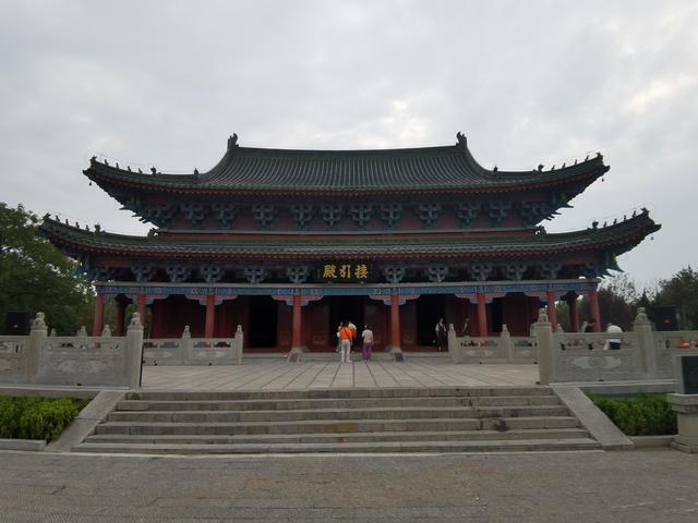 铁塔虽不是开封热门景点，确有“天下第一塔”之称