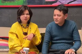 厦门夫妻花5000万买海景别墅，和首富当邻居，装修独特名酒摆满墙图片