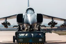 美军向中东派遣大量A-10，中国空军保留200多架歼轰-7果然没错图片