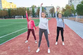 张雪峰说的明白？中考重要，高考也很重要，特长生还是统招高考？图片