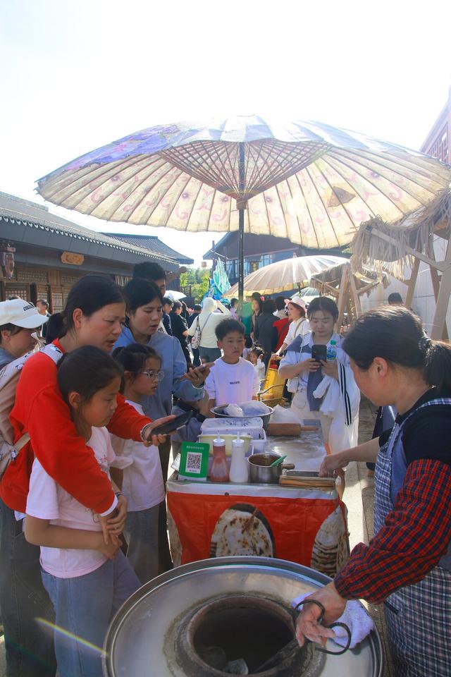 五一嗨不停！快来高岭文化村玩点不一样的~