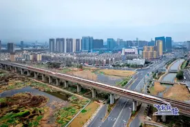 官方提示！买火车票请认准12306图片