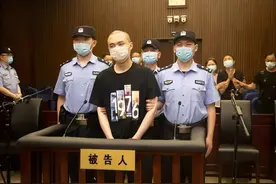 回顾：上海男子杀害新婚妻子并焚尸，爱犬冲进火海，紧紧守护主人图片