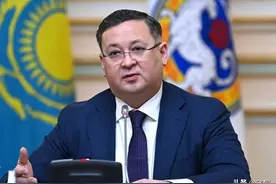 哈萨克斯坦外长：乌克兰人冒险抵抗俄罗斯，正在为哈萨克斯坦战死图片