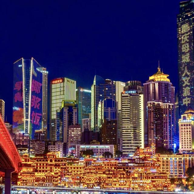 舌尖上的中国：十大美食之都的饕餮之旅