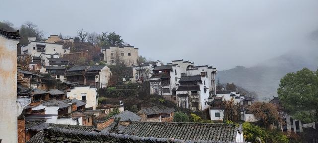 清明小假期不知去哪？来婺源看最美的乡村，把春天都锁在油菜花里