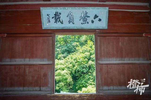 杭州六和塔“绿色能量窗”火了，景区提醒：打卡拍照需注意安全