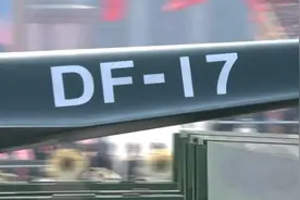 台军方称解放军大规模列装东风-17和东风100，这意味着什么？图片