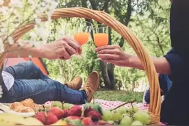 女生宿舍里受排挤的那个人图片