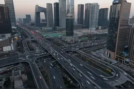 北京三环，沿线高楼大厦林立图片