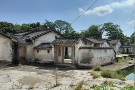 四面都被旅游景区包围的明代古村，梅县雁洋鹧鸪村图片